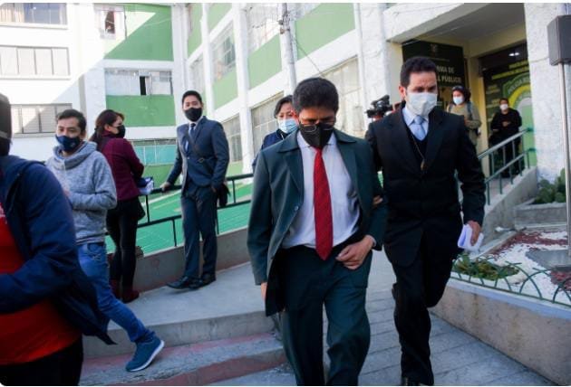 Aprehenden a exfuncionario de la Cancillería Fernando A. en La Paz