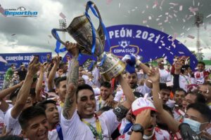 Premio para campeones del fútbol boliviano
