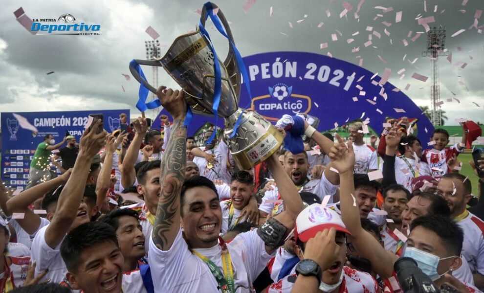 Premio para campeones del fútbol boliviano