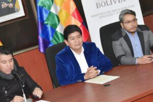 Beneficios sociales Aasana pagados por el Ministro de Obras Públicas