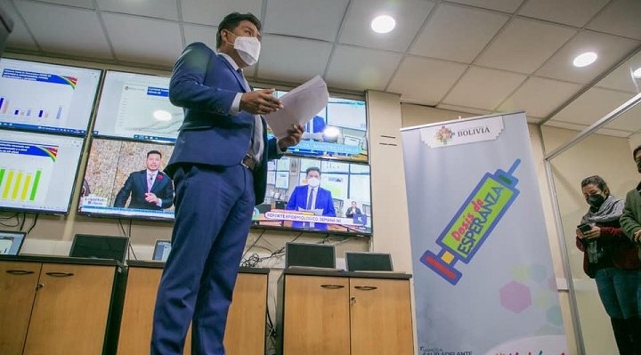 Covid-19 en Bolivia: incremento de contagios y críticas a Camacho