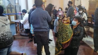 Danzarines Virgen del Socavón