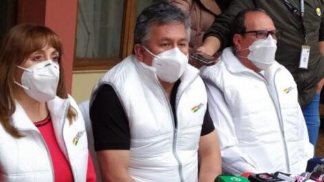 Estrategia de vacunación en Bolivia según Luis Larrea
