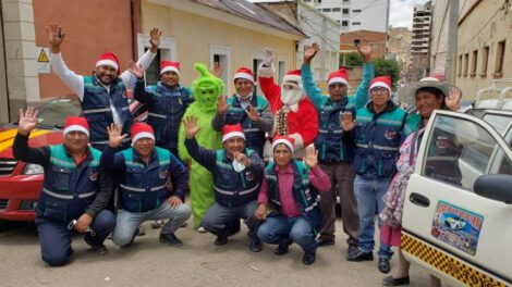 Taxis Nueva Terminal Oruro brindarán servicio gratuito en Navidad