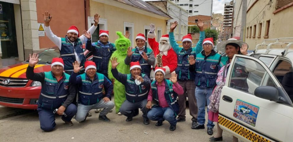 Taxis Nueva Terminal Oruro brindarán servicio gratuito en Navidad