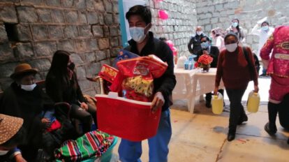 Canastón navideño para pacientes renales en el Hospital General
