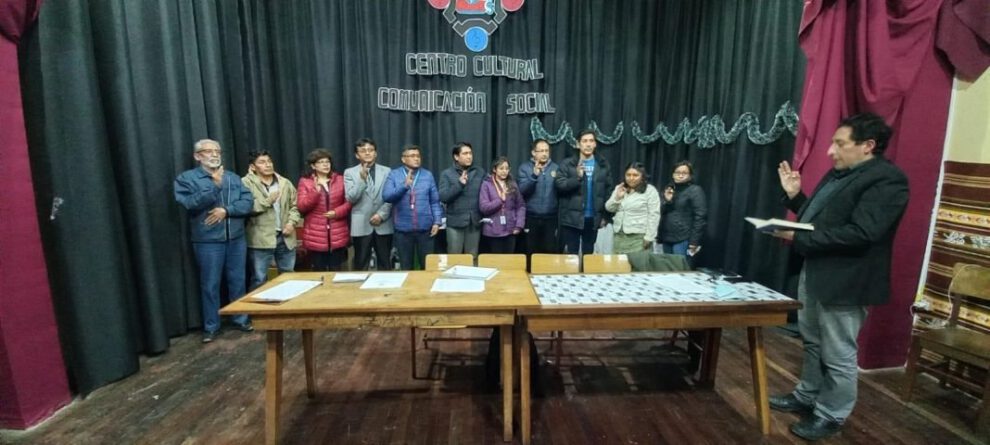 Willy Cabezas asume la presidencia del Colegio de Comunicadores