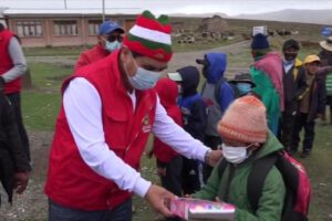Teletón Oruro: Niños recibieron los regalos con gran alegría