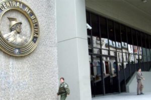 BCB despidos masivos y renuncia de directores