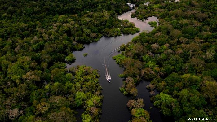 Brasil suspende permisos para explorar oro en áreas preservadas de Amazonía