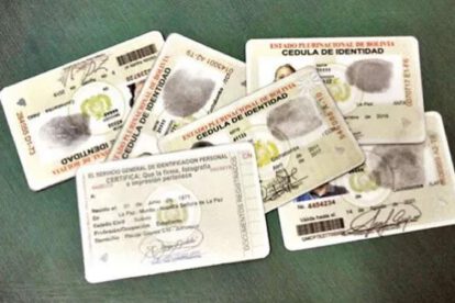 Mujer con doble identidad investigada por cobrar bonos del Gobierno