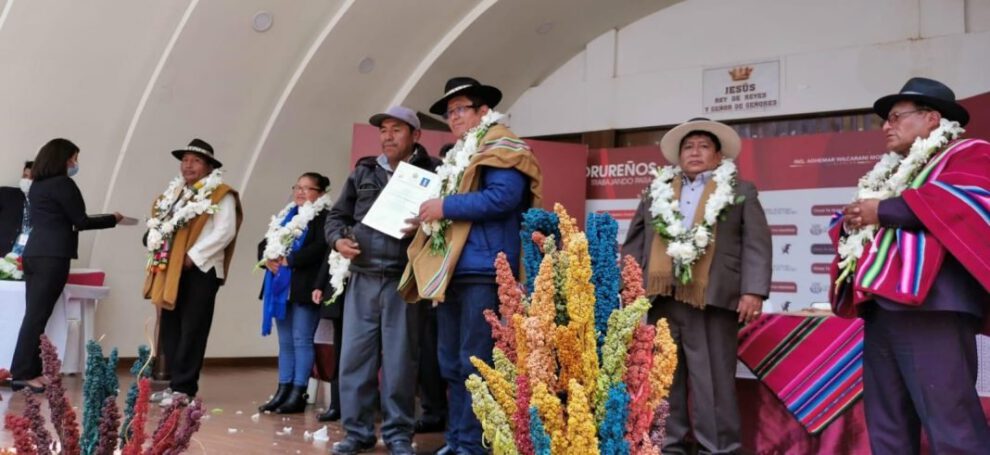 Certificado de Competencias para productores de quinua en Oruro y Potosí