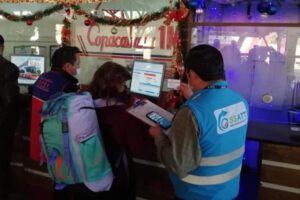 Controles de carnet de vacunación en terminales terrestres y aéreas