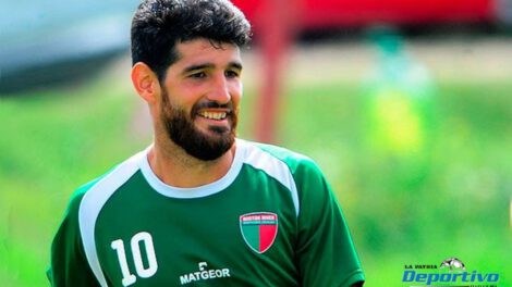 William Klingender refuerza al Universitario de Sucre