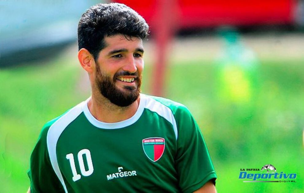 William Klingender refuerza al Universitario de Sucre