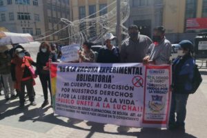 Rechazo a la vacuna obligatoria en Bolivia