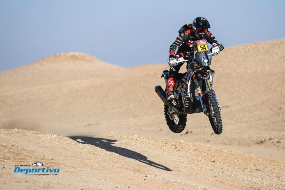 El piloto boliviano Daniel Nosiglia demuestra su destreza en la competencia