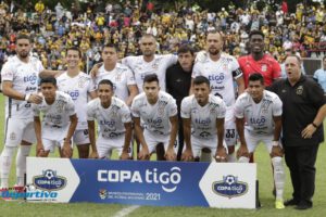 El club Real Santa Cruz afronta problemas antes del inicio del campeonato
