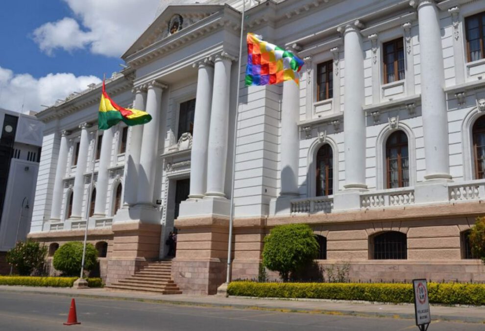 Acciones de inconstitucionalidad contra decretos de vacunación