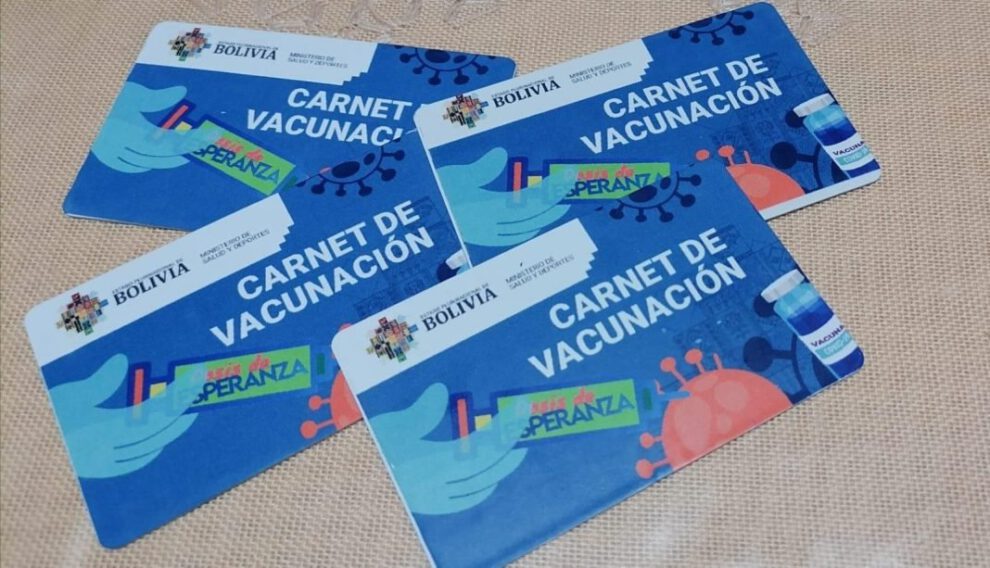 Carnet de vacunación Covid-19 postergado hasta el 26 de enero