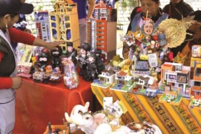 Feria de la Alasita en La Paz con medidas de bioseguridad