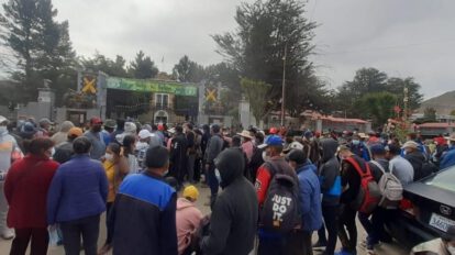 Cientos de personas esperando un cupo en el reclutamiento 2022