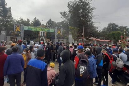 Cientos de personas esperando un cupo en el reclutamiento 2022