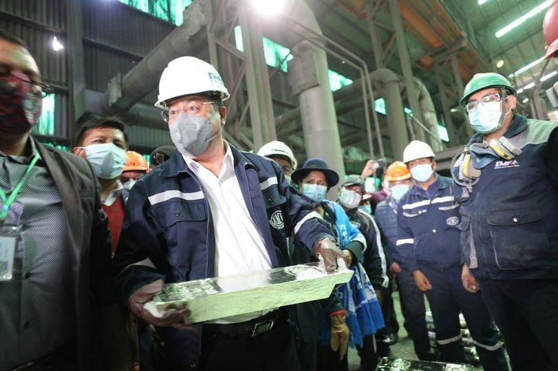 Planta de oxígeno entregada a la Empresa Metalúrgica de Vinto