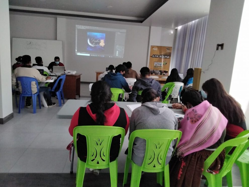Ayni Bolivia impulsa jóvenes emprendimientos con habilidades digitales