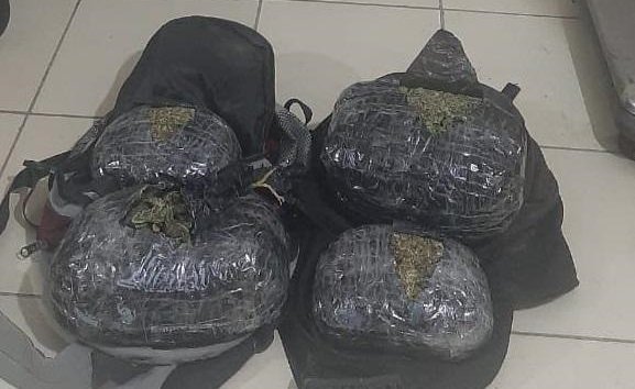 Tráfico de sustancias controladas en la terminal Hernando Siles