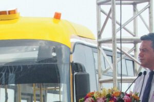 Adquisición de buses PumaKatari por el exalcalde Luis Revilla