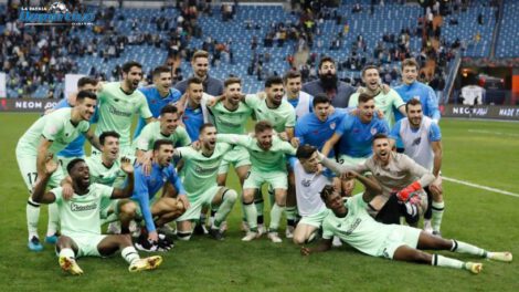 Festejan los jugadores del Athletic por la clasificación a la final de la Supercopa de España