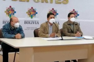 Bajas médicas por Covid-19 según Jeyson Auza