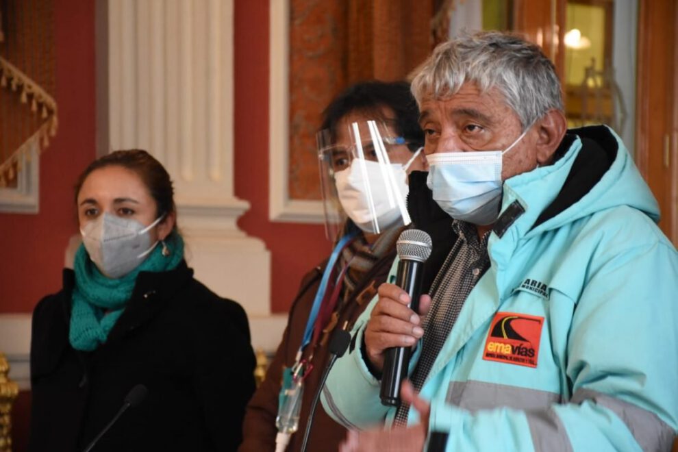 Vacunación casa por casa en La Paz