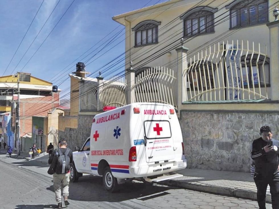 Irregularidades en compra de ambulancias en Potosí
