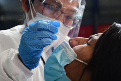 Tardanza para toma de pruebas antígeno nasal en Oruro