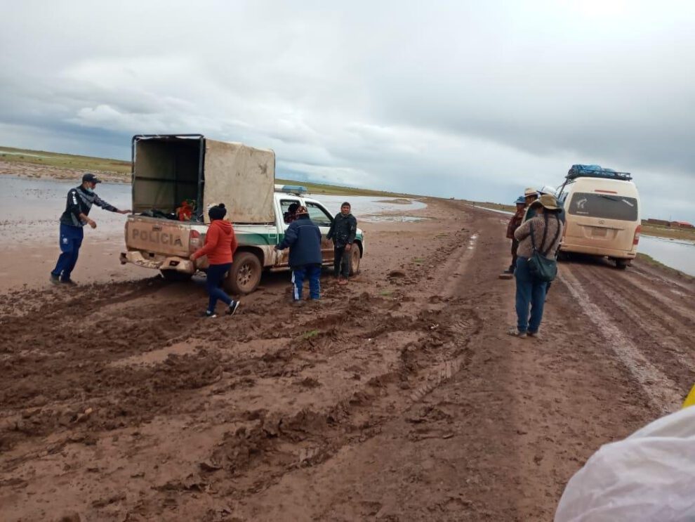Mal estado de la carretera La Joya - Chuquichambi
