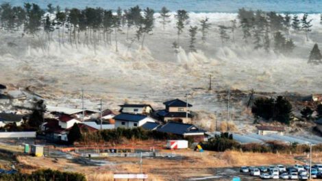 Tsunami Japón provocado por erupción volcánica