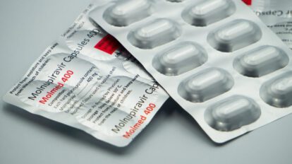Molnupiravir, el nuevo tratamiento antiviral contra el Covid-19 en Bolivia