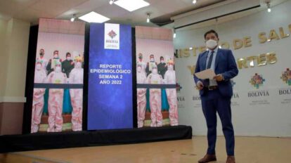 Vacunación en Bolivia: Auza apela a la conciencia para evitar cuarentena
