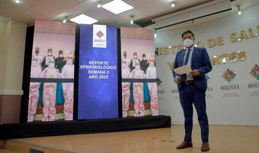 Vacunación en Bolivia: Auza apela a la conciencia para evitar cuarentena