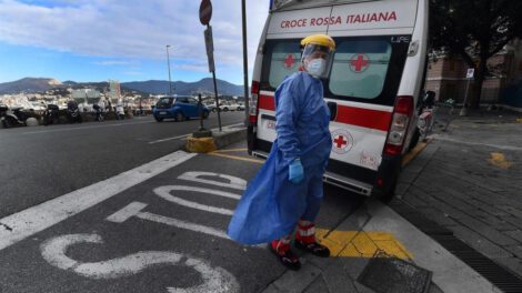 Médico que curó a pacientes con Covid-19 desde su domicilio