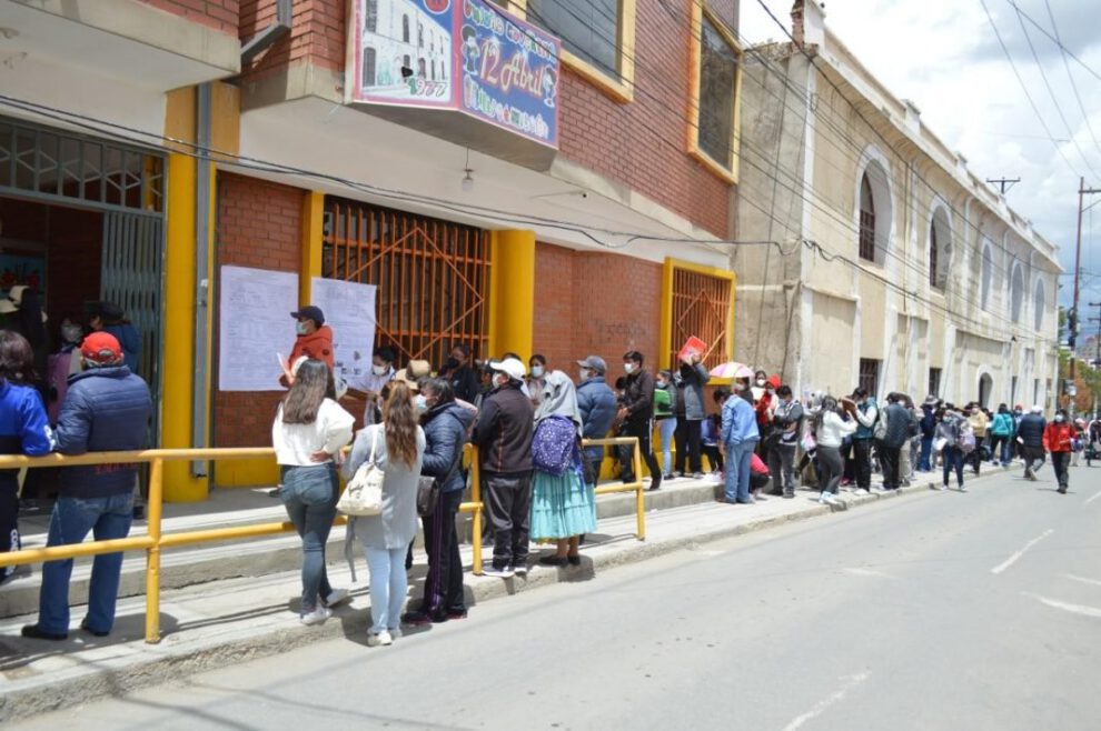 Inscripción escolar en Oruro