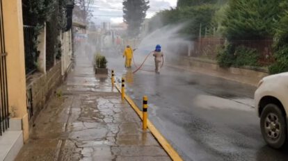 fumigación de calles en Oruro
