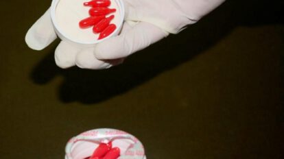 Vitamina A para policías en Oruro