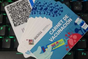 suspensión del carnet de inmunización