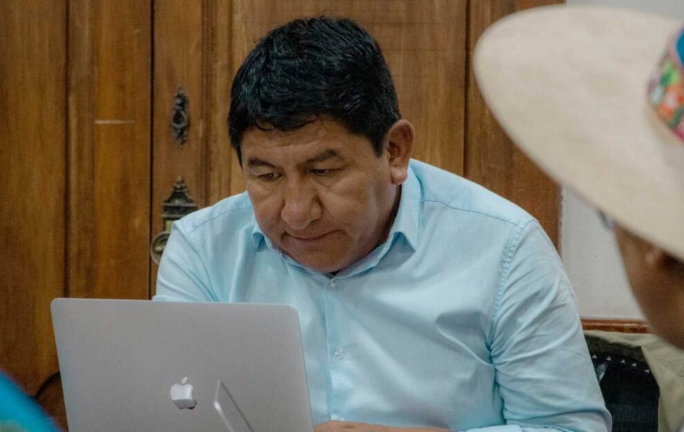 Gobernación potosina cancela contrato de compra de ambulancias