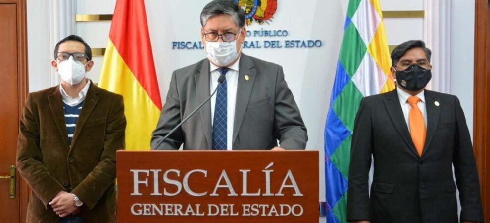 Informe del fiscal general del Estado sobre el caso ítems fantasmas