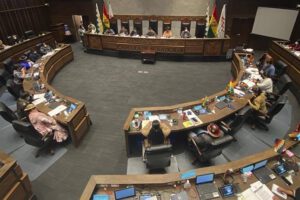 Carlos Mesa denuncia al MAS por impedir ingreso de senadores