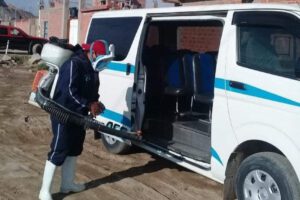 Fumigación transporte público en Oruro